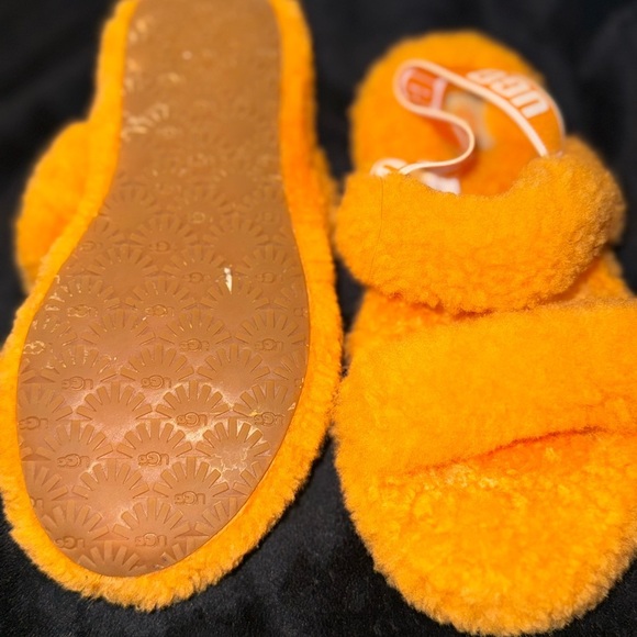 UGG Bright Orange Fluffy Slippers - Picture 8 of 13